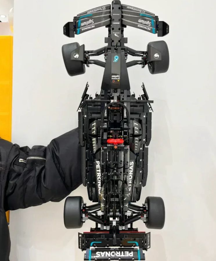 Compre Junto! Os Três Produtos Mais Vendidos (BMW M1000 RR, Mercedes AMG W14, Porsche 911 RSR)