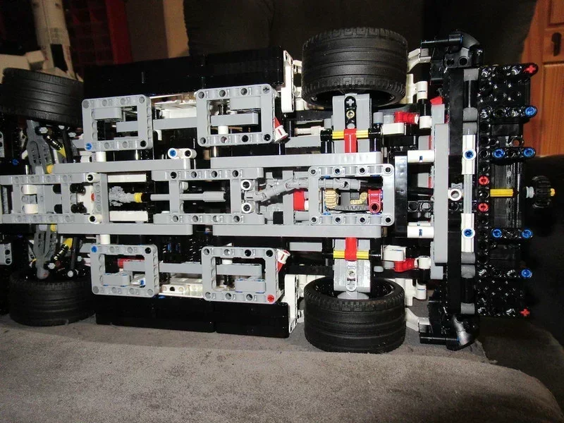 Porsche 911 RSR Branco (1580 peças)